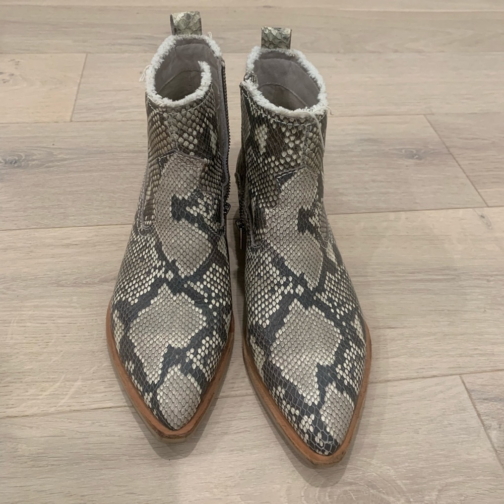 Dolce Vita animal print booties